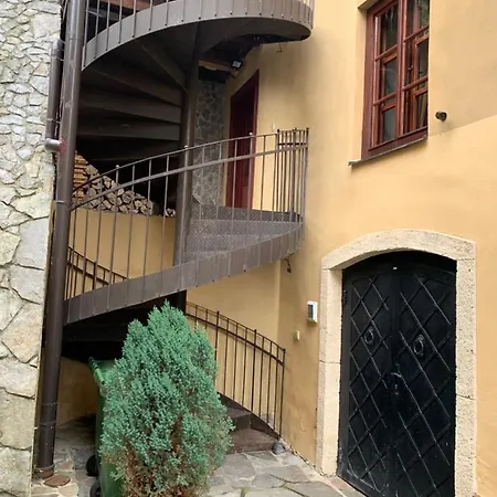 Pri Lyceu Apartment *